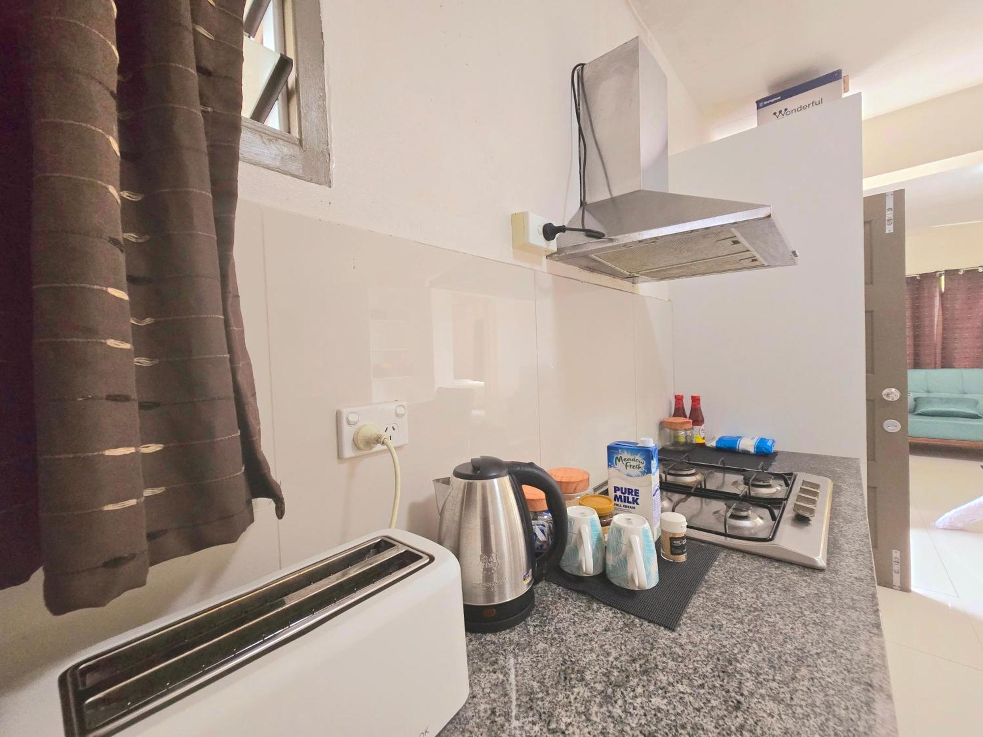 Family Retreat In Suva, Swimming Pool, Free Wifi & Parking Apartment ภายนอก รูปภาพ
